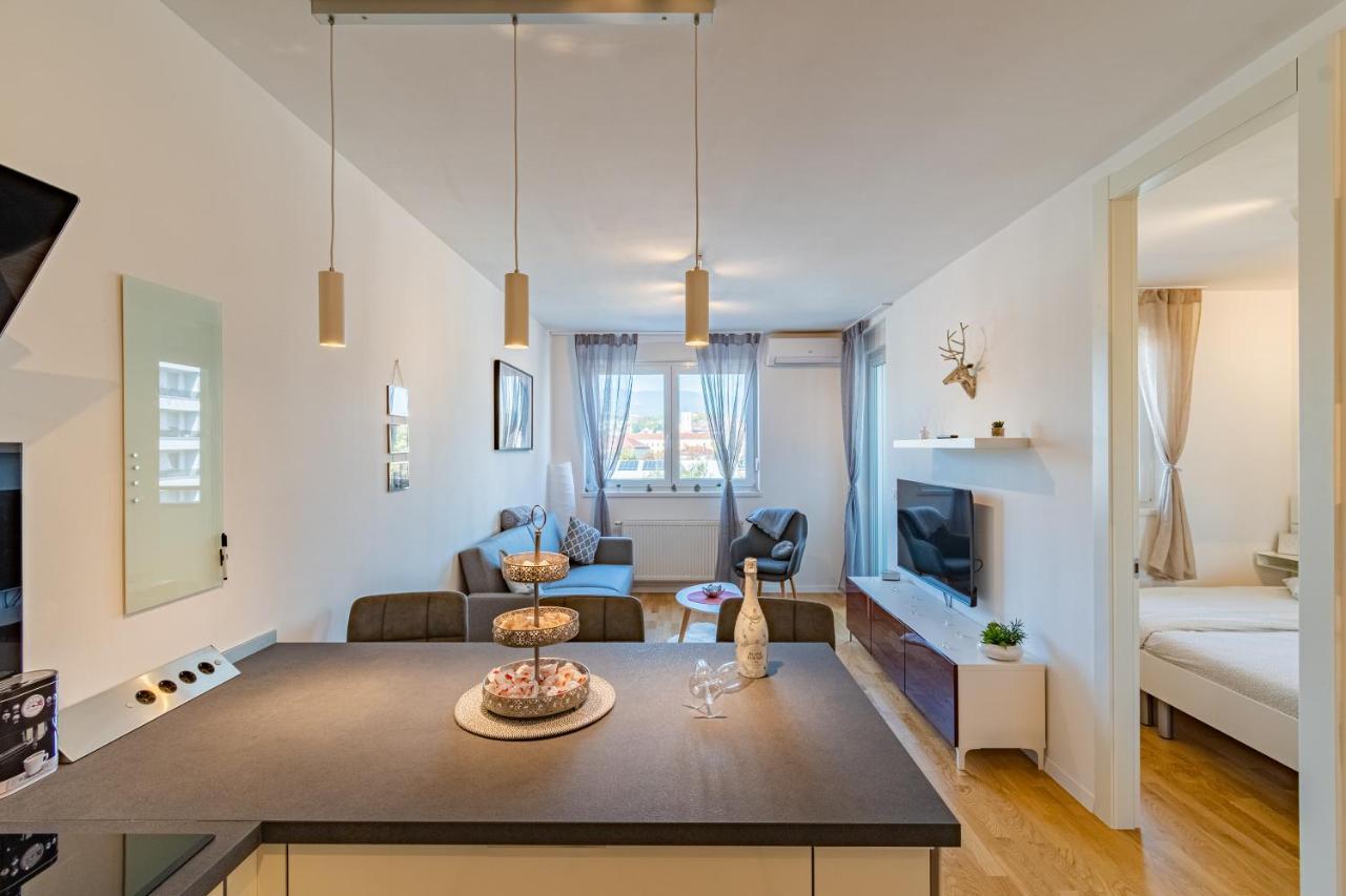 Apartamento Flexible Selfcheckins 25 - Zagreb - Garage - Loggia - New - Luxury Exterior foto